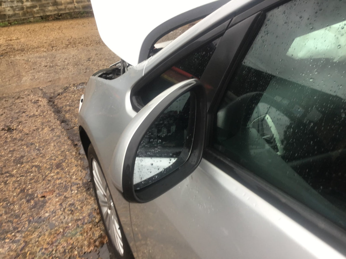 VAUXHALL ASTRA J PASSENGER SIDE N/S DOOR MIRROR SOVEREIGN SILVER 176/GAN  10 1510