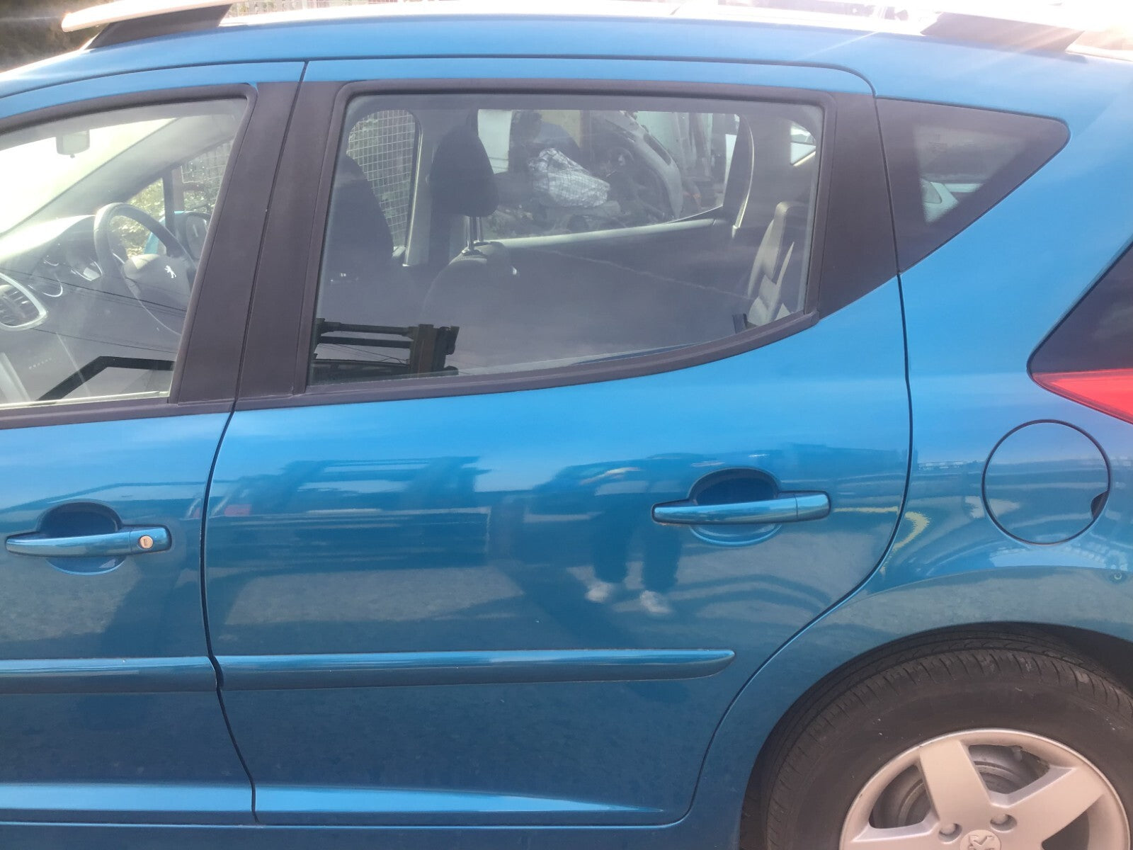 PEUGEOT 207 ESTATE PASSENGER'S SIDE N/S REAR DOOR NEYSHA BLUE KMU 2006 20130
