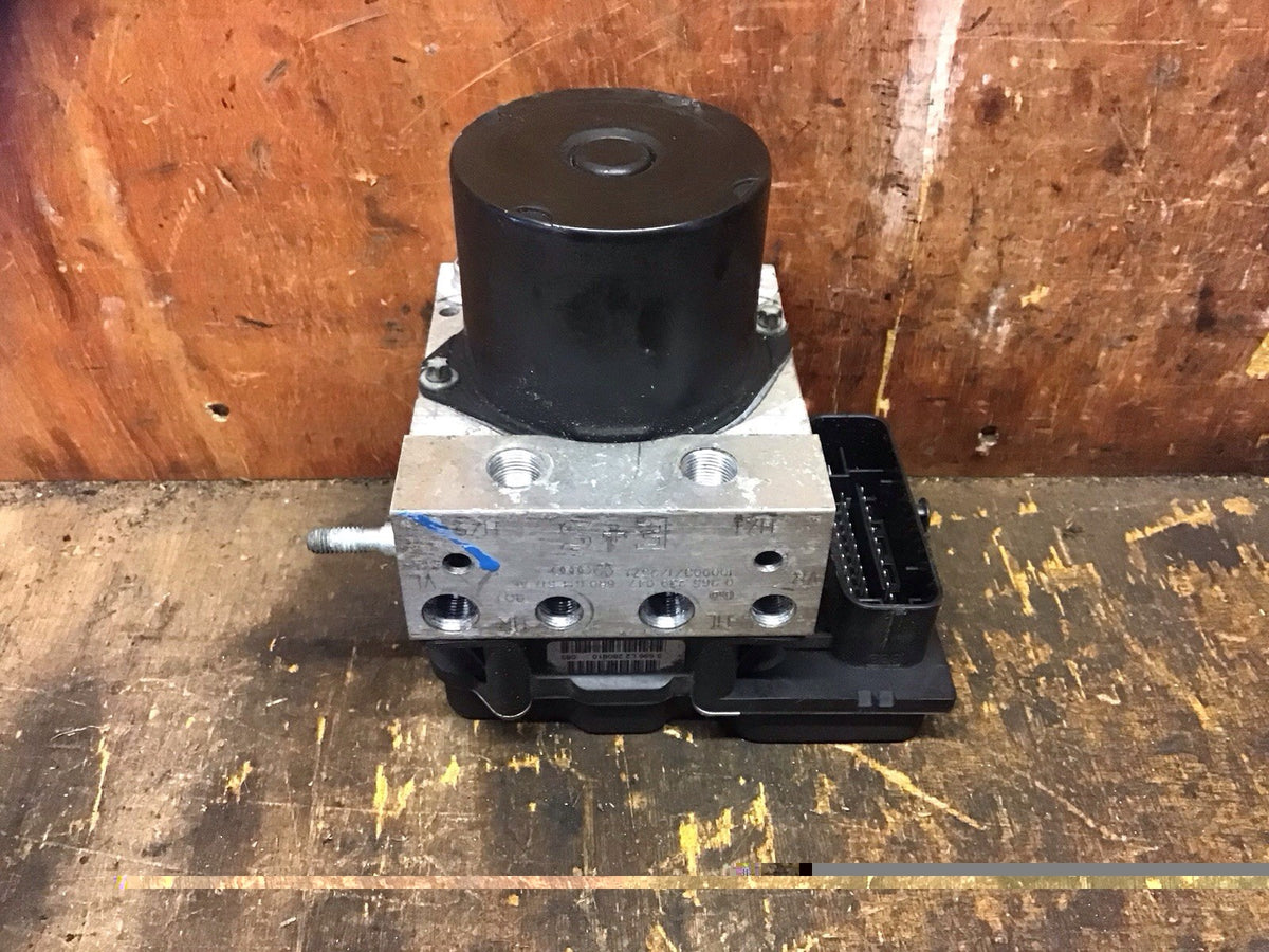VOLKSWAGEN POLO 6R ABS PUMP MODULE 6R0614517AE 2009 20134