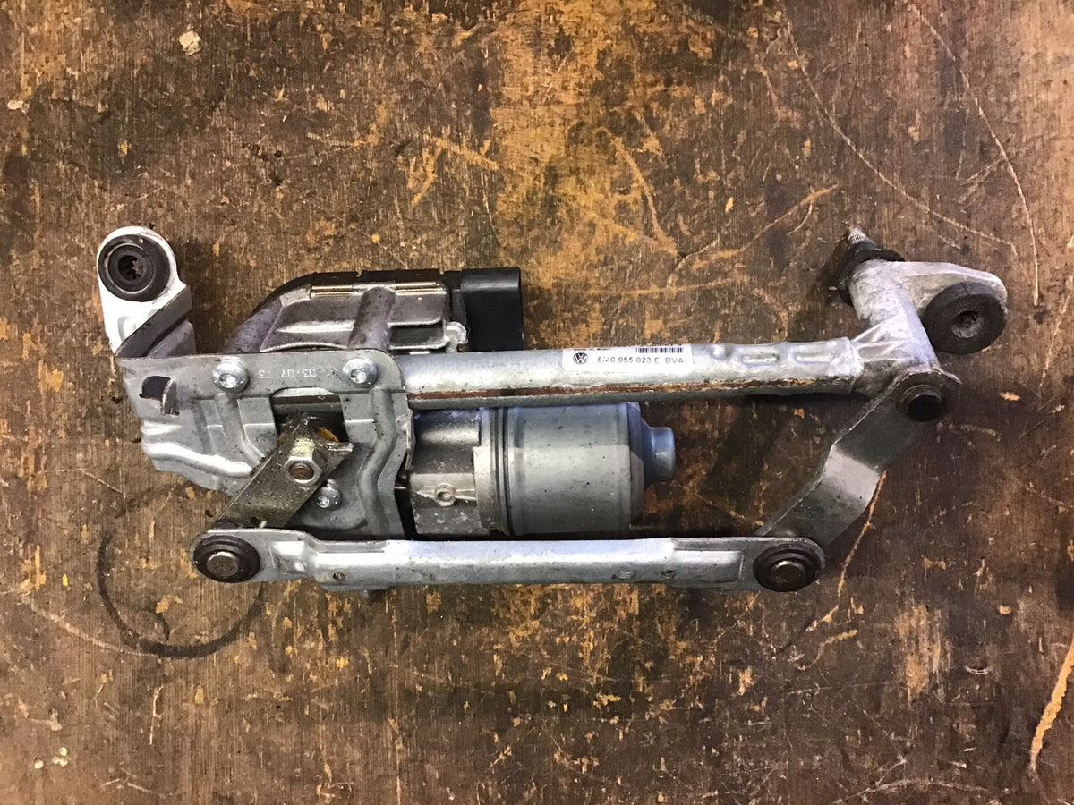 VOLKSWAGEN GOLF PLUS PASSENGER SIDE WIPER MOTOR & LINKAGE 2005 20138
