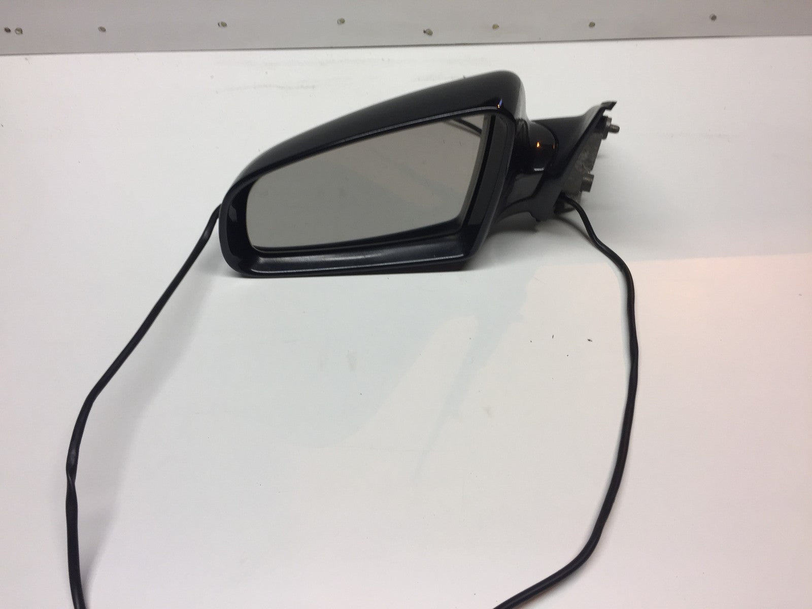 AUDI A4 ESTATE B6 PASSENGER N/S SIDE FRONT DOOR MIRROR IN BLACK  LZ9W 01 051