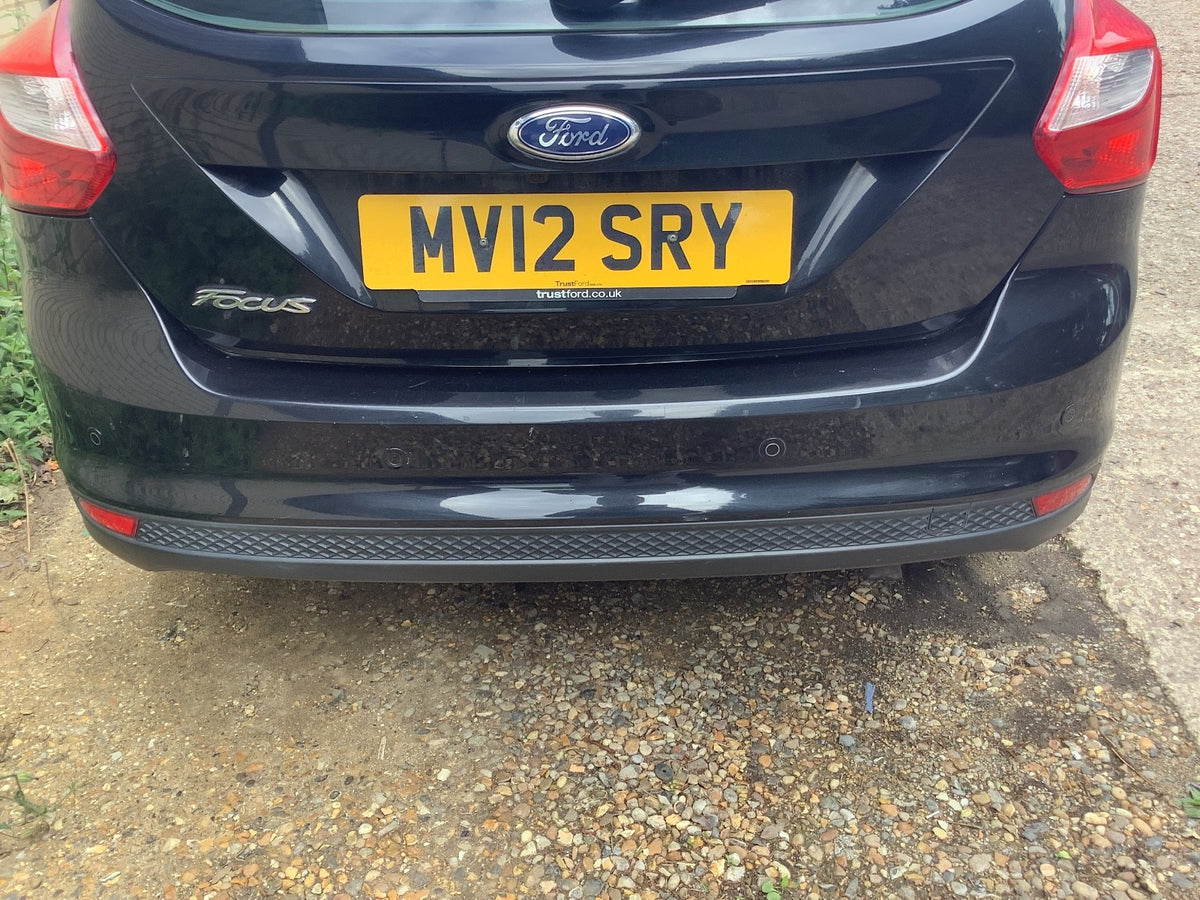 FORD FOCUS MK3 REAR BUMPER PANTHER BLACK  METALLIC HATCHBACK 2011 20181
