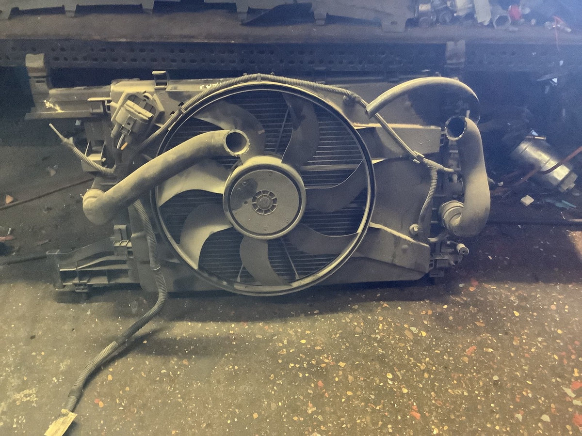 VAUXHALL ASTRA J  1.4 PETROL  RADIATOR PACK COWLING 13281773 2009 20151
