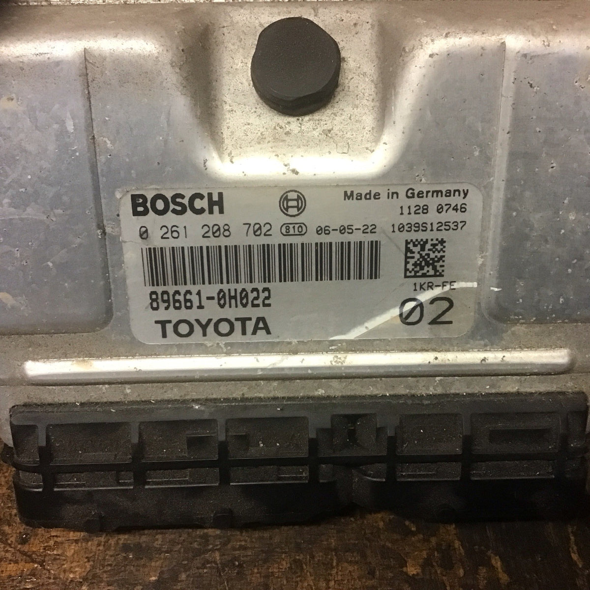 PEUGEOT 107 ENGINE ECU CONTROL MODULE 89661 0H022  02612087022
