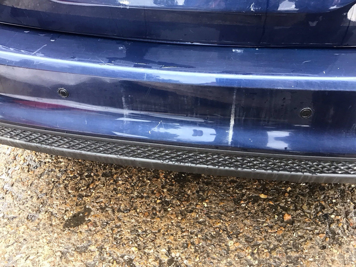 FORD FOCUS MK3 REAR BUMPER INK BLUE METALLIC HATCHBACK 2011 201413