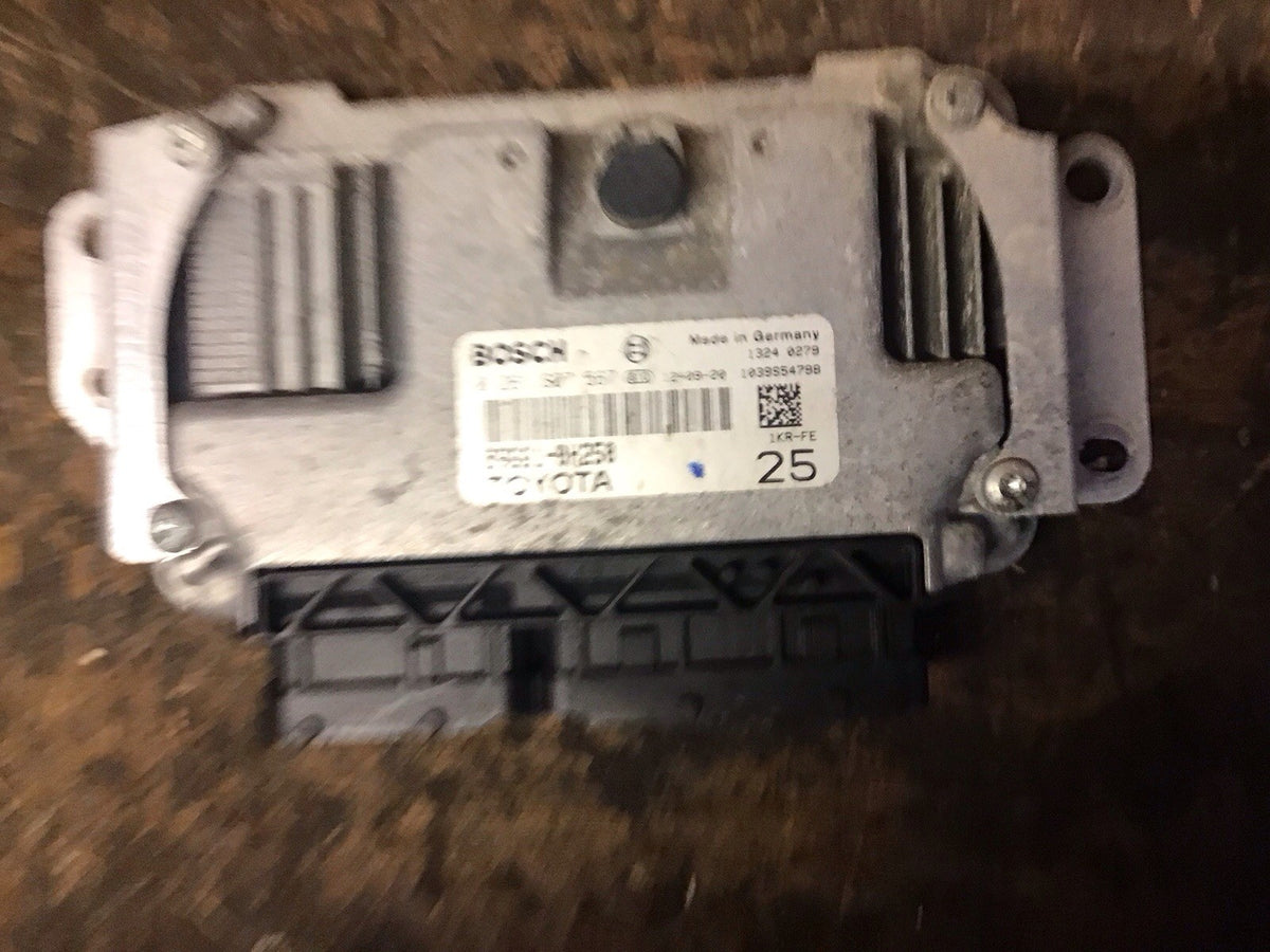 TOYOTA AYGO MK1 1.0 PETROL ENGINE CONTROL UNIT ECU 89661 0H250 1KE FE 2005 20142