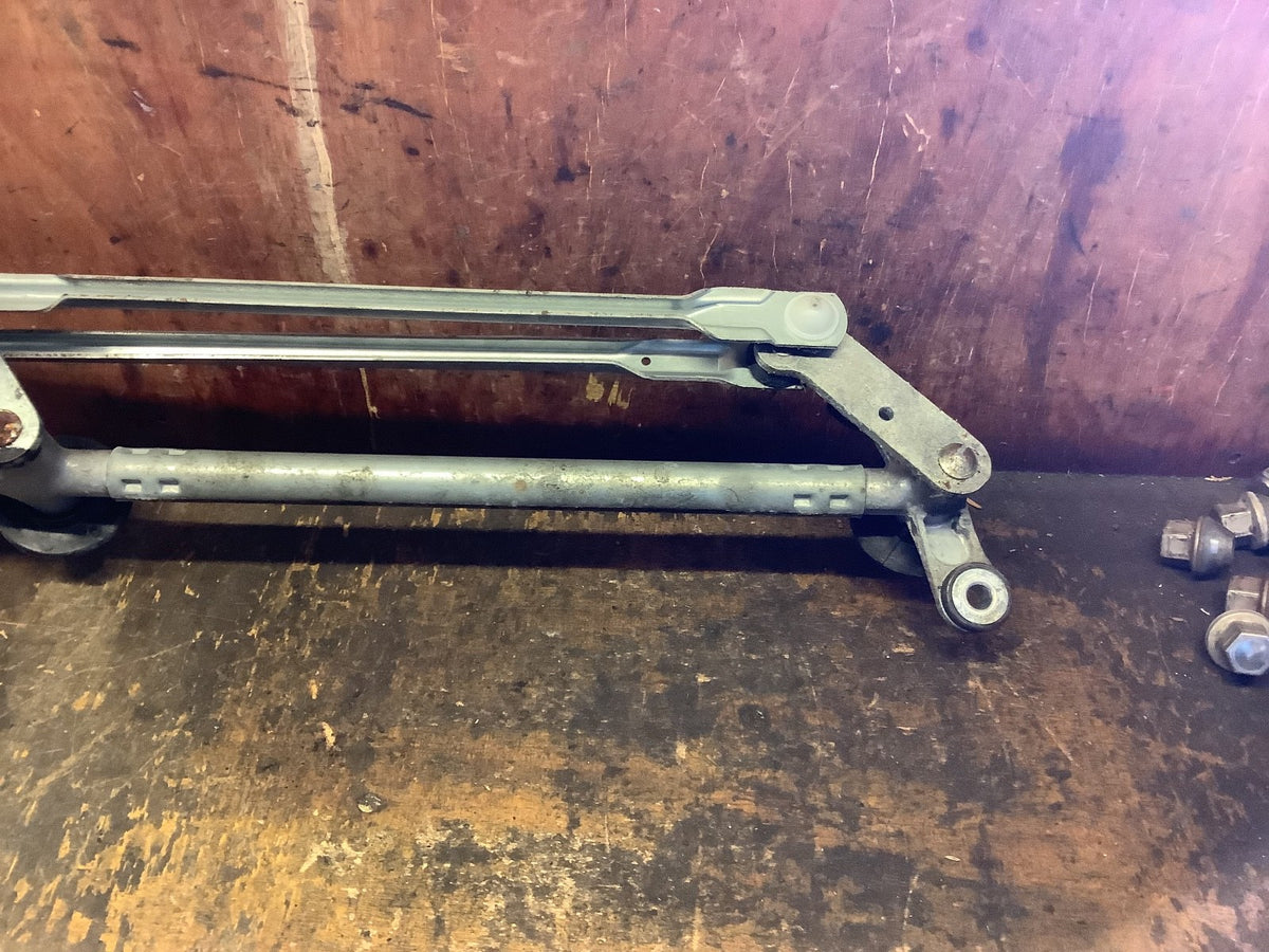 HONDA CIVIC MK9 FRONT WIPER MOTOR AND LINKAGE  2012 20174