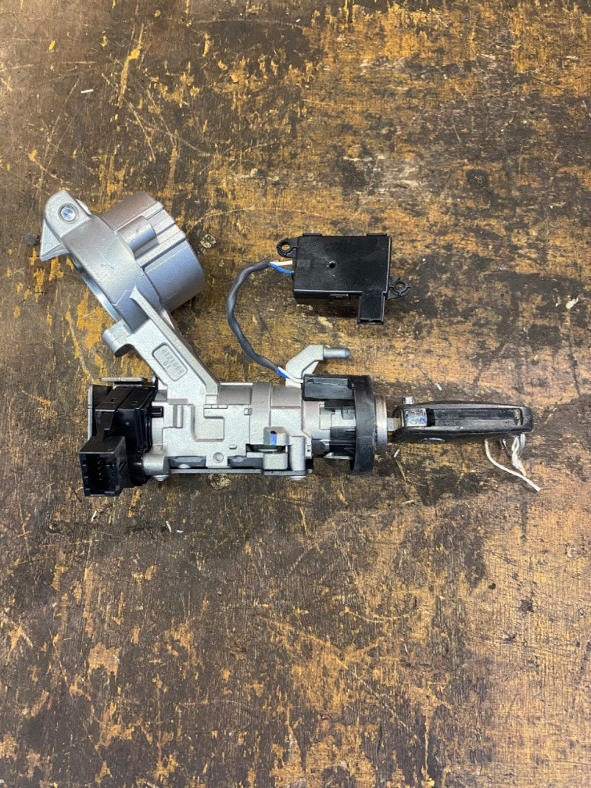 VAUXHALL CORSA E IGNITION BARREL LOCK AND KEY 84419116 2015 20191