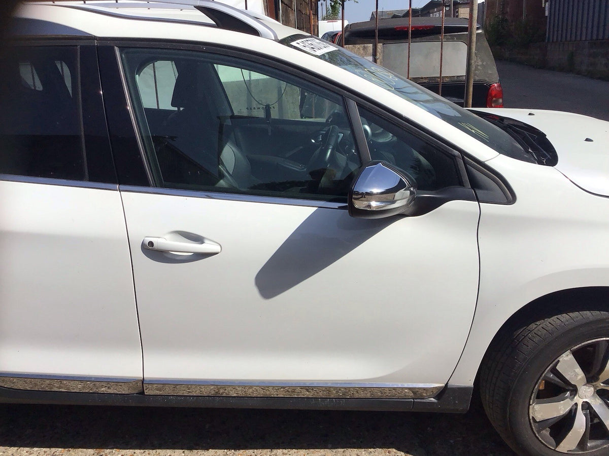PEUGEOT 2008 MK1 DRIVERS SIDE FRONT DOOR BANQUISE WHITE PAINT CODE EWP 2013 20190