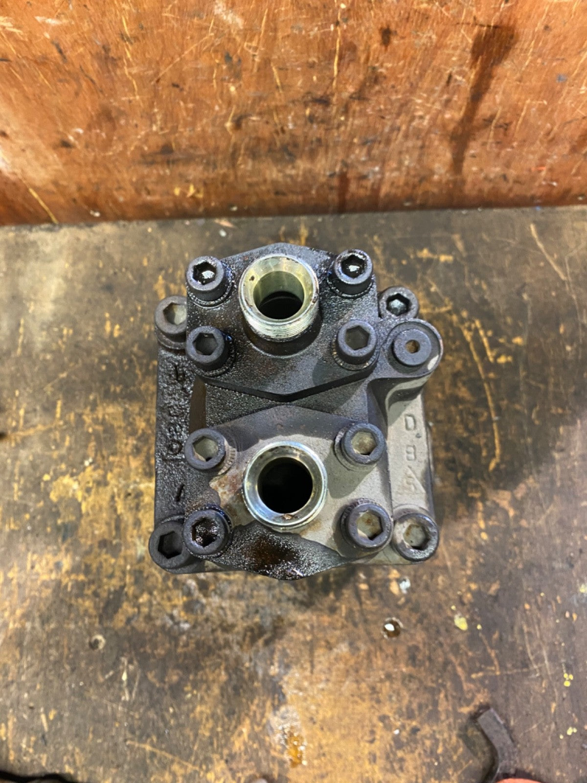 DRUM VANE MOTOR OIL PUMP M4C1Z 043 2N00 A102 SILO COMPRESOR OIL PUMP10