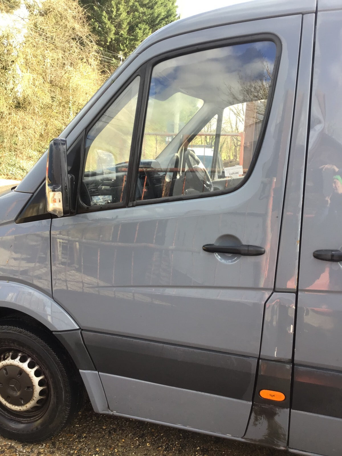 MERCEDES SPRINTER W906 PASSENGER'S SIDE N/S FRONT DOOR IN GREY 2006 20161
