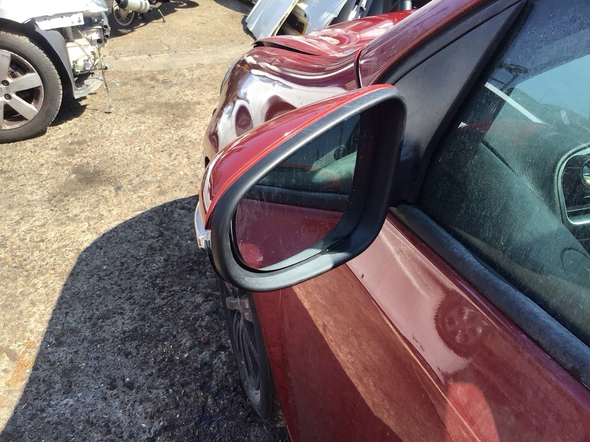 VOLKSWAGEN GOLF MK6 PASSENGER'S SIDE MIRROR AMARYLLIS RED CODE LA3S 2009 20120