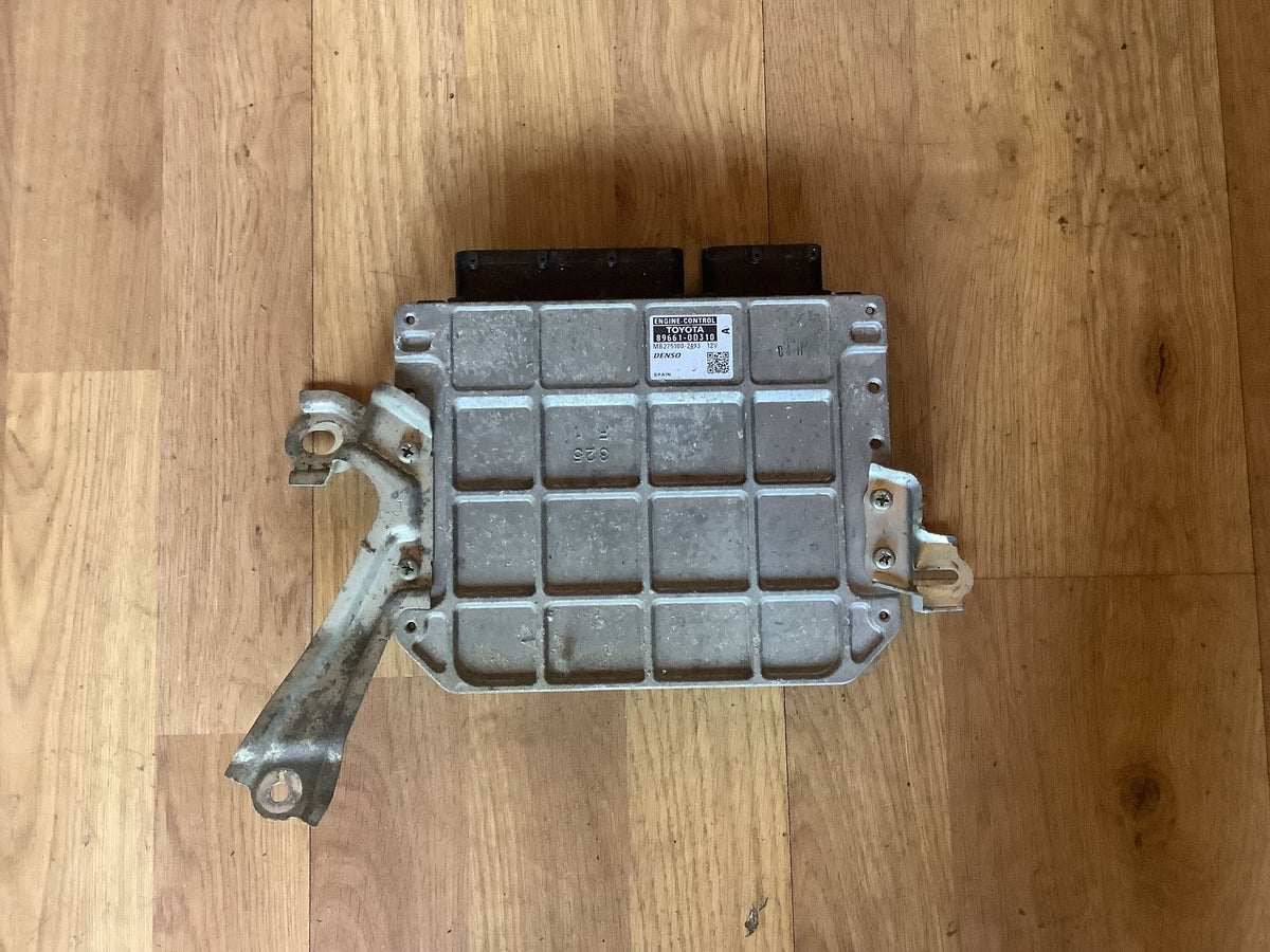 TOYOTA YARIS MK2 1.3 PETROL ENGINE CONTROL ECU 89661 0D310 2007 20112