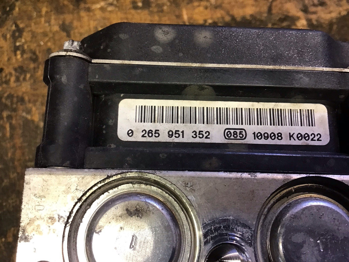 MERCEDES A CLASS W169 ABS PUMP MODULE 0265951352 2005 20123