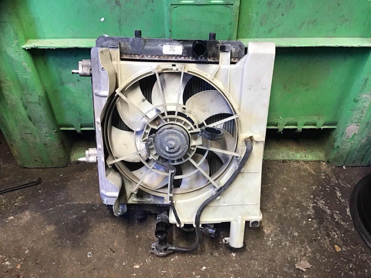 PEUGEOT 107 1.0 PETROL RADIATOR FAN COWLING  16360 0Q020 00 2005 20120