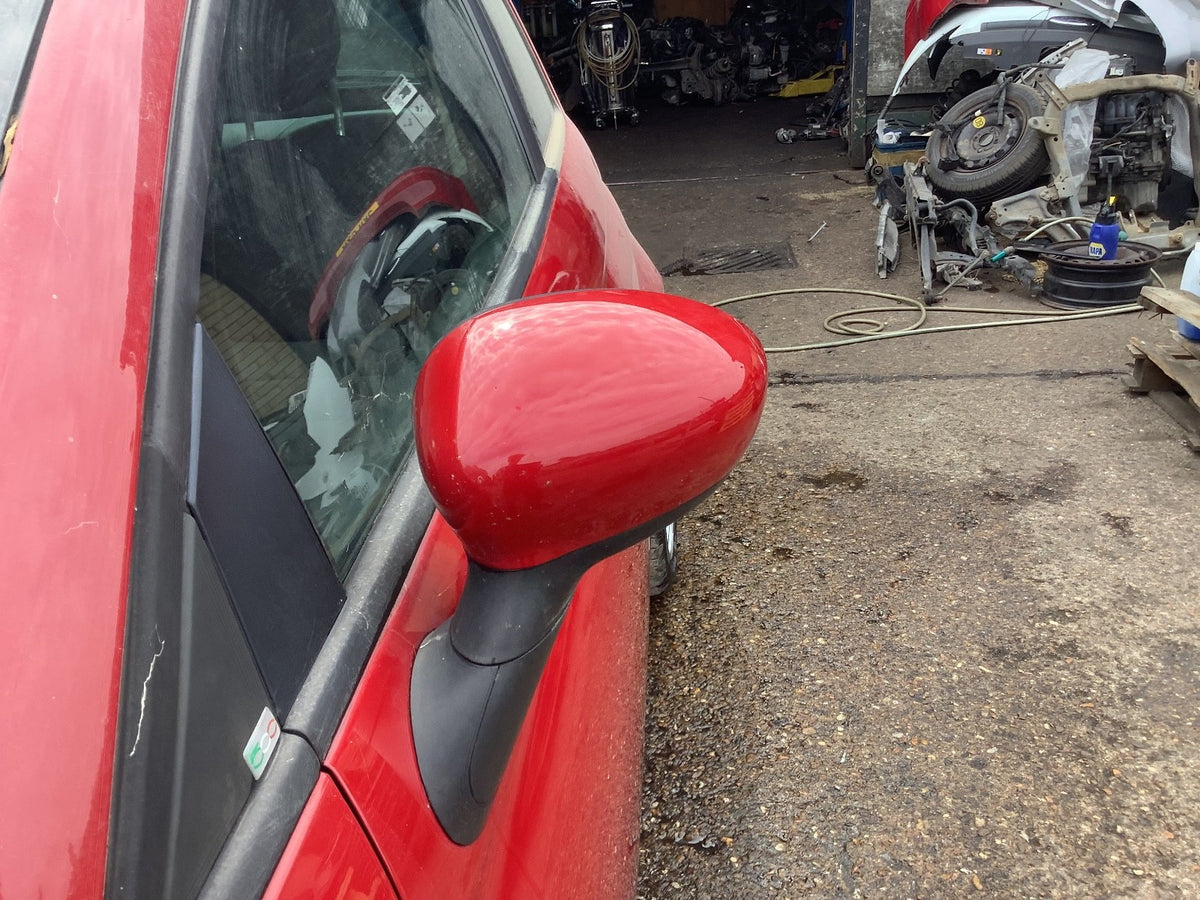 FIAT 500 PASSENGERS SIDE N/S DOOR MIRROR ROSSO RED 111/A 2016 20211