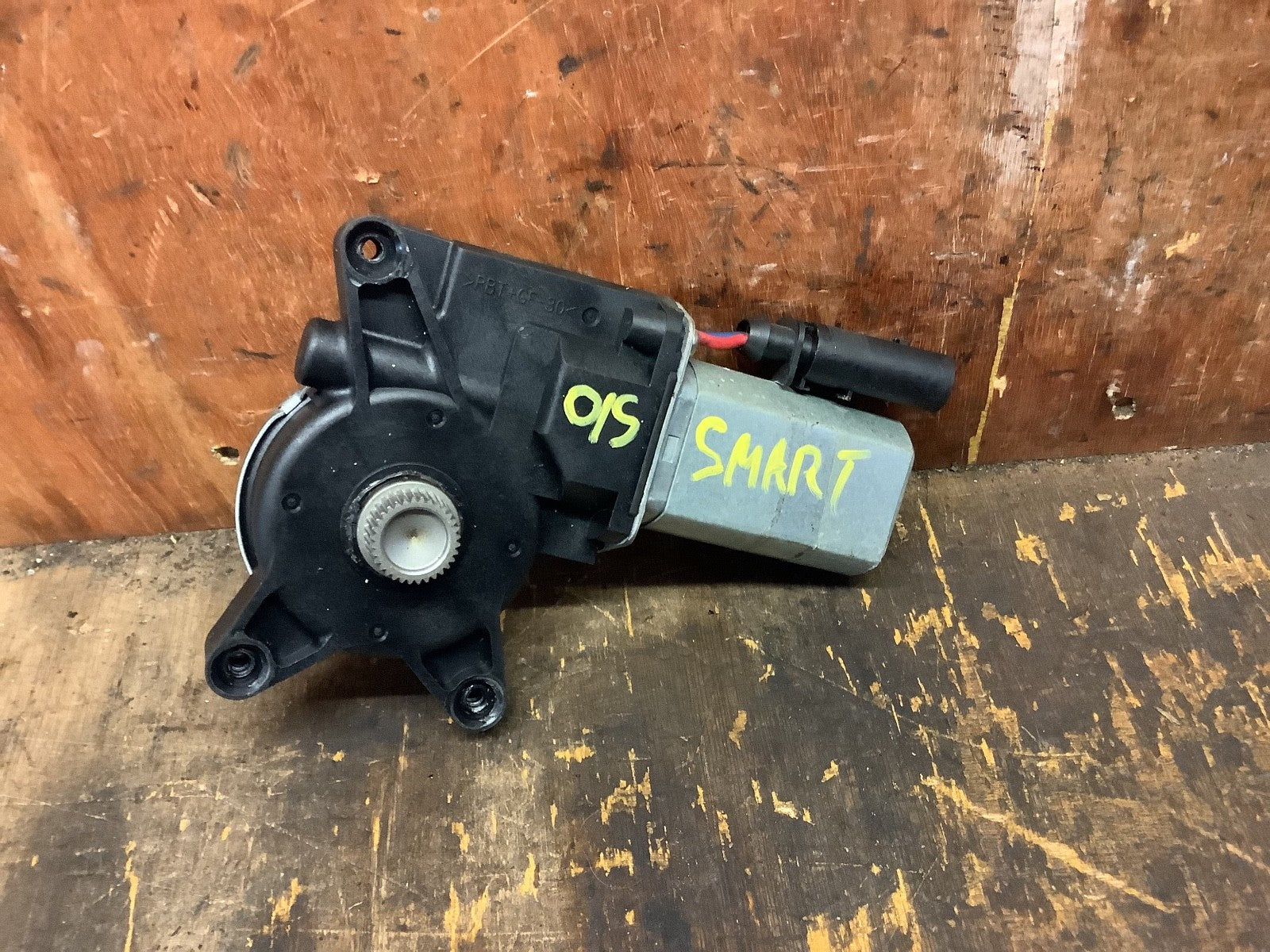 SMART FORTWO DRIVERS FRONT WINDOW MOTOR REGULATOR 963268 100 07 20141