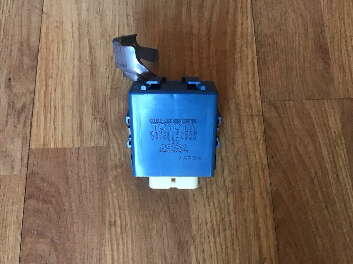 TOYOTA VERSO 1.8 PETROL DOOR LOCK CONTROL MODULE ECU 85970 64020 2013 20180