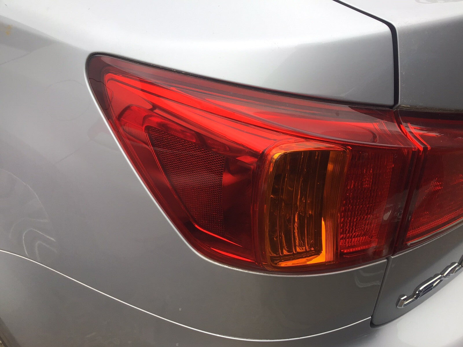 LEXUS IS 200 PASSENGER'S SIDE N/S REAR LIGHT SALOON OUTER LIGHT ONLY 2008 20120