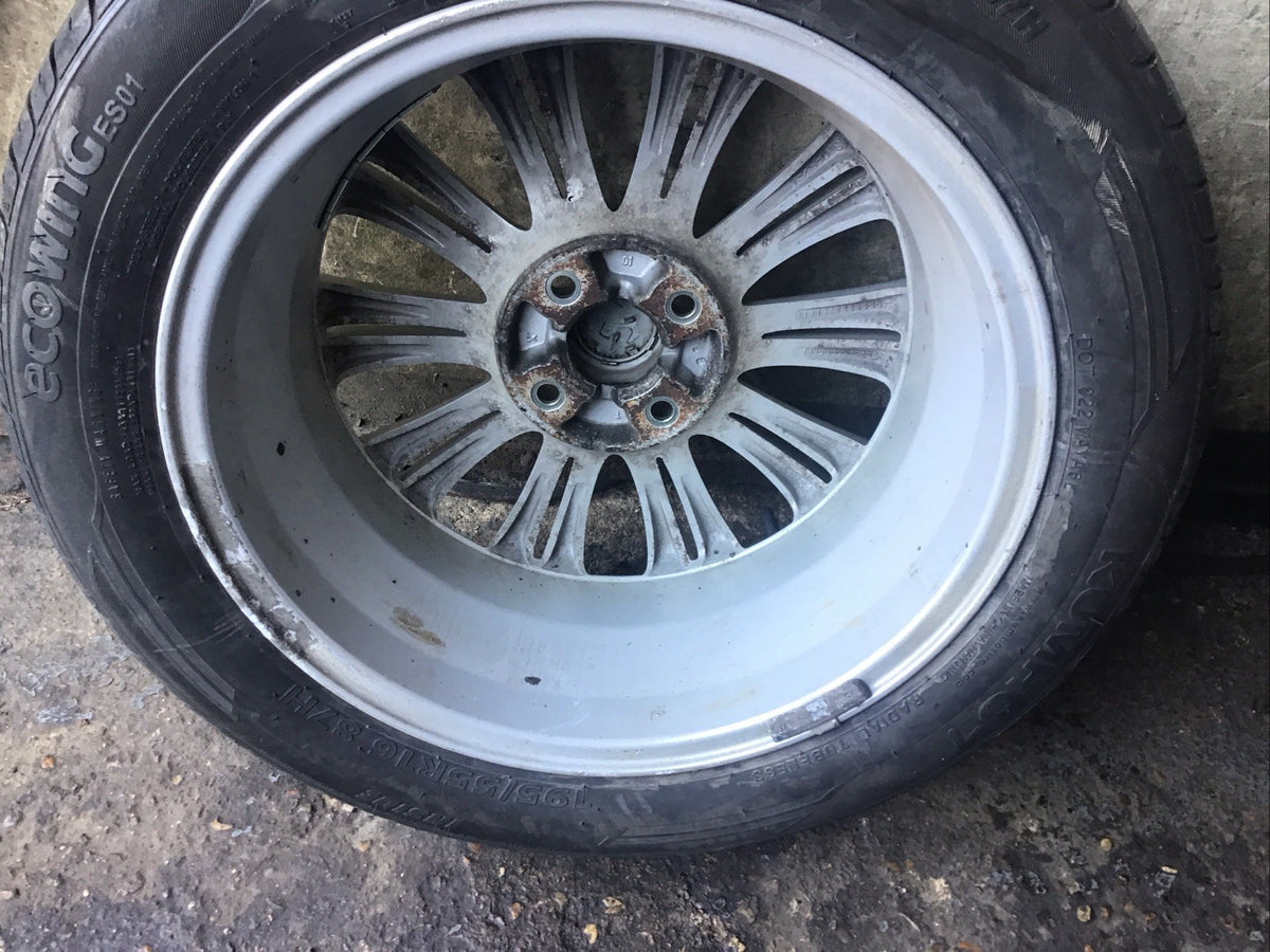 VAUXHALL CORSA ALLOY WHEEL 16'' 13298019 AND TYRE 195X55X16 2006 20148
