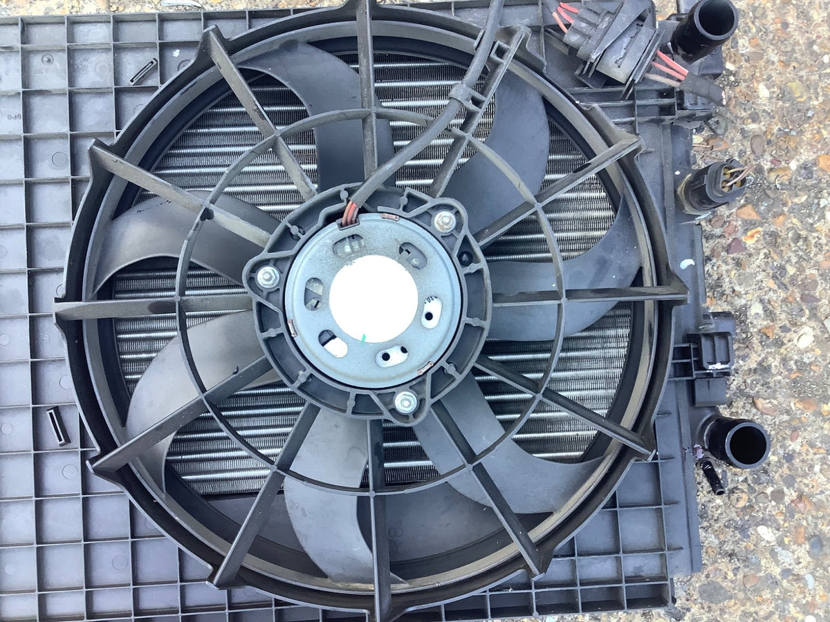 VOLKSWAGEN POLO 6R RADIATOR PACK RADIATOR FAN 6RS121253 1.4 PETROL 2009 20157