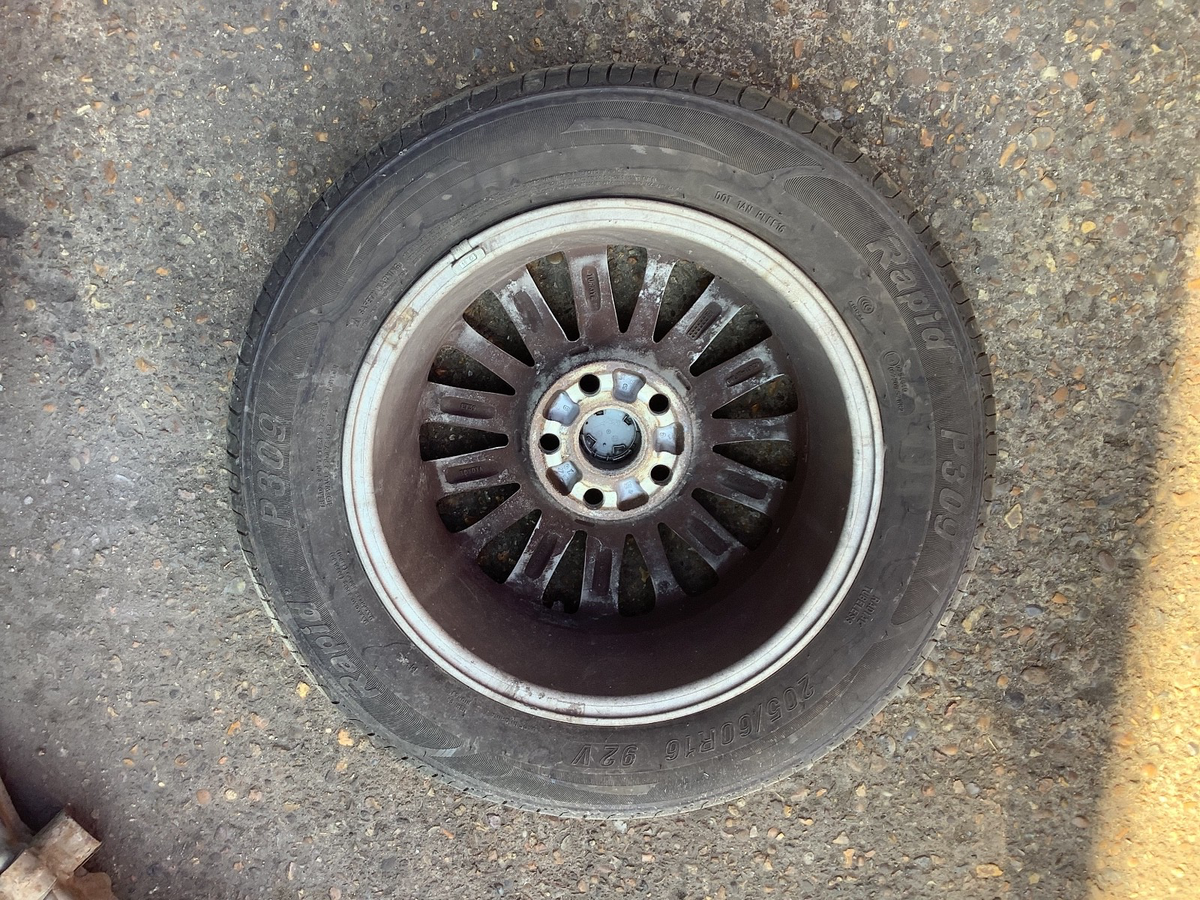 TOYOTA VERSO MK2 ALLOY WHEEL 16'' WITH TYRE 205X60X16 2013 20188
