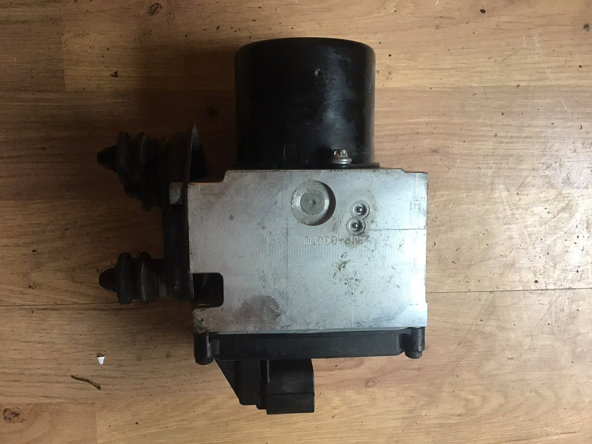 VOLKSWAGEN PASSAT B6 ABS PUMP MODULE 3C0614095Q  2005 20100