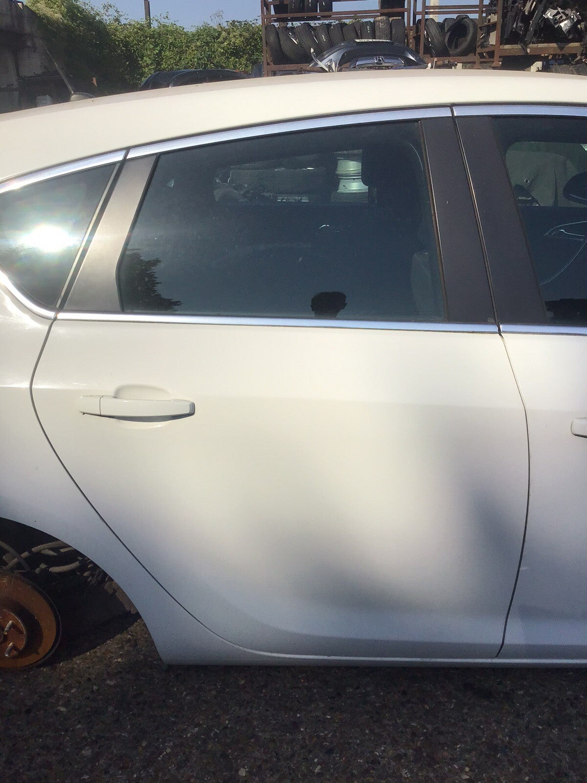 VAUXHALL ASTRA J DRIVER'S SIDE O/S REAR DOOR SUMMIT WHITE Z40R 2010 20144