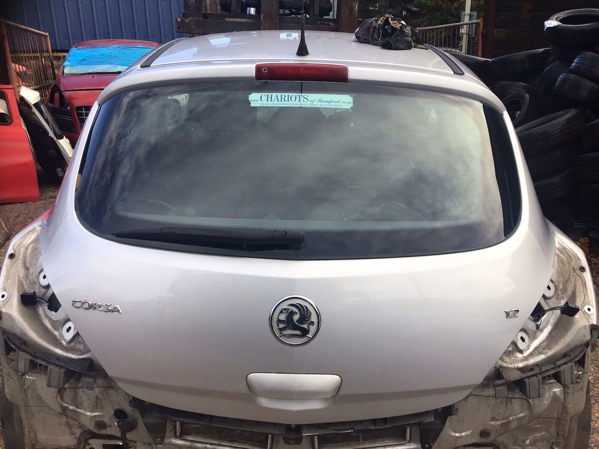 VAUXHALL CORSA D TAILGATE SILVER  METALLIC PAINT CODE Z157  3 DOOR 2006 20144