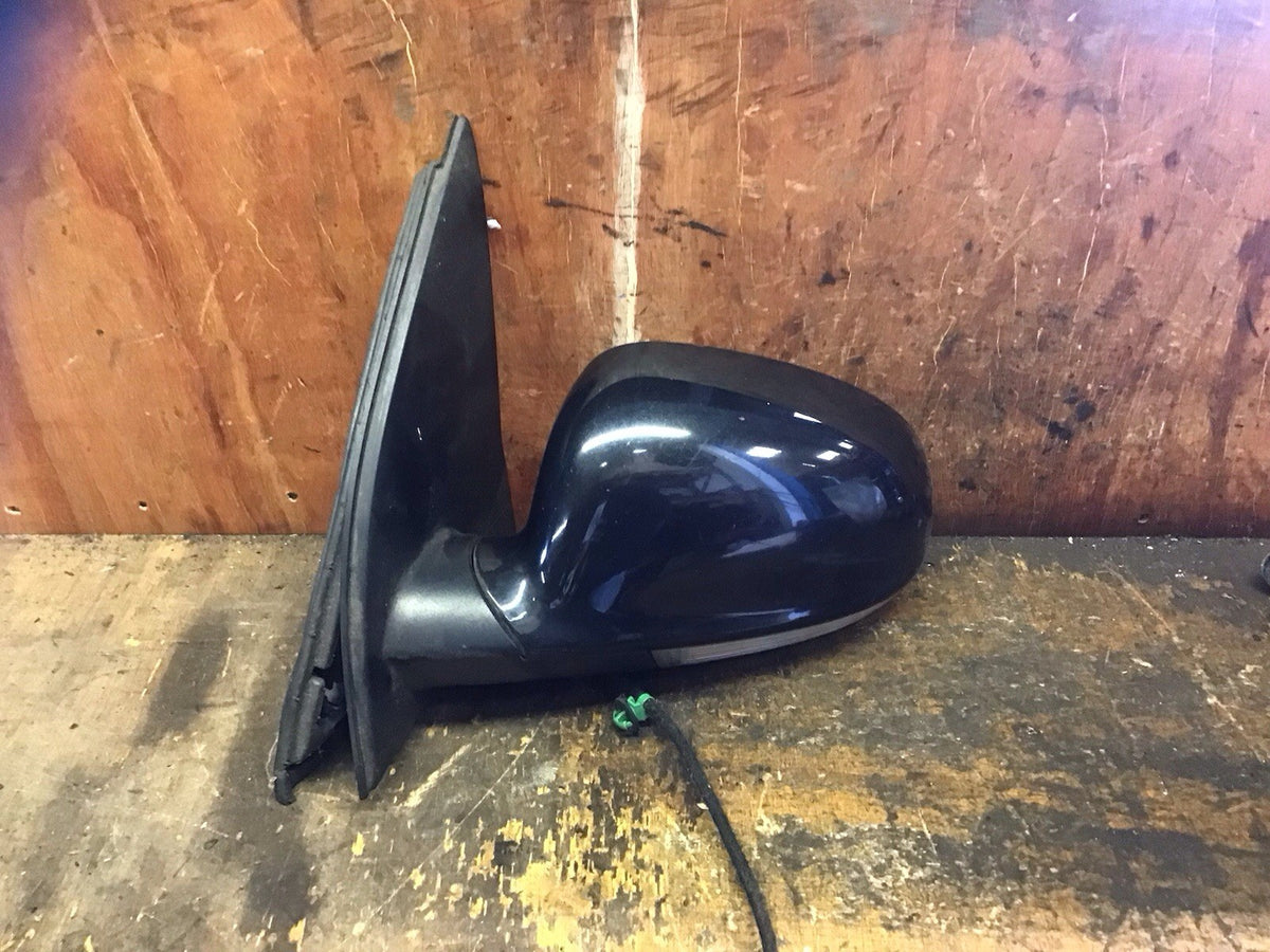 VOLKSWAGEN GOLF MK5 PASSENGER'S SIDE MIRROR METALLIC BLACK LC9Z 2009 20125