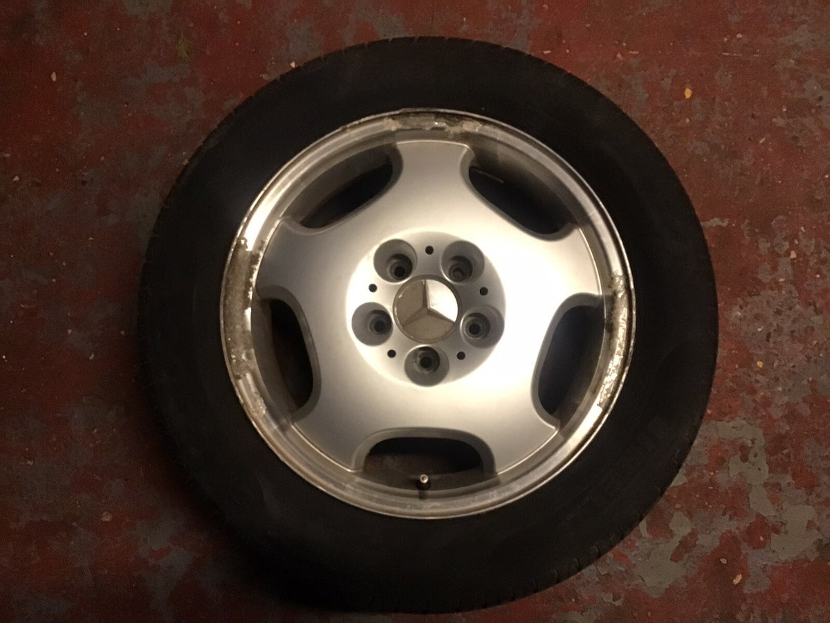MERCEDES E CLASS W210 ALLOY WHEEL 16'' TYRE 215X55X16 2104010402 1995 20027