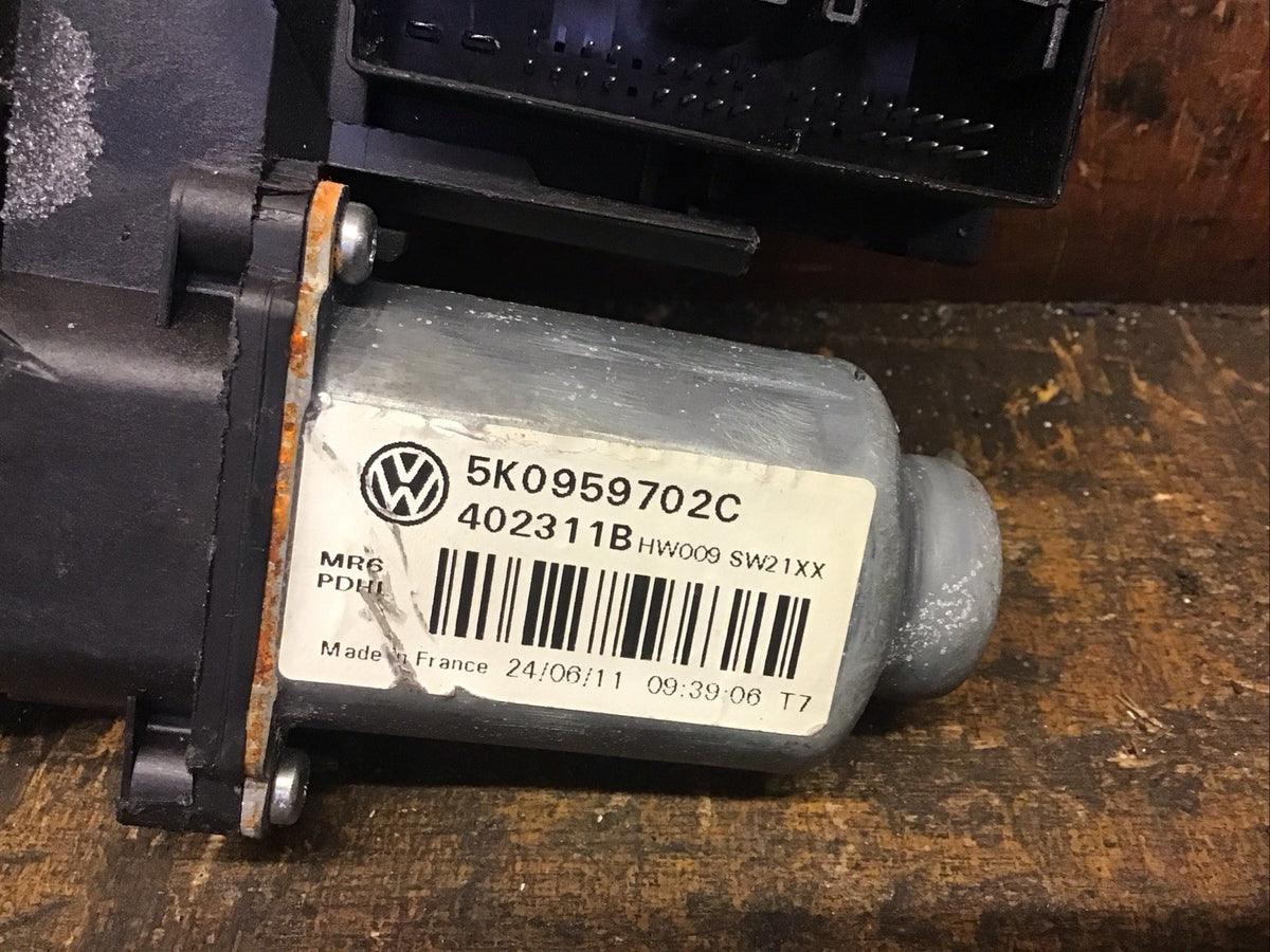 VOLKSWAGEN GOLF MK6 PASSENGERS FRONT  WINDOW MOTOR REGULATOR 5K0959702C 09 20123