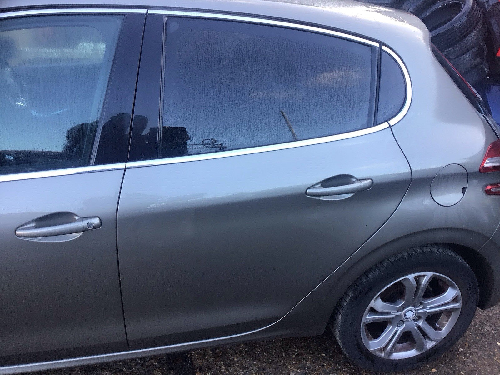 PEUGEOT 208 PASSENGER SIDE N/S REAR DOOR SPIRIT GREY METALLIC KCLD 2012 20190