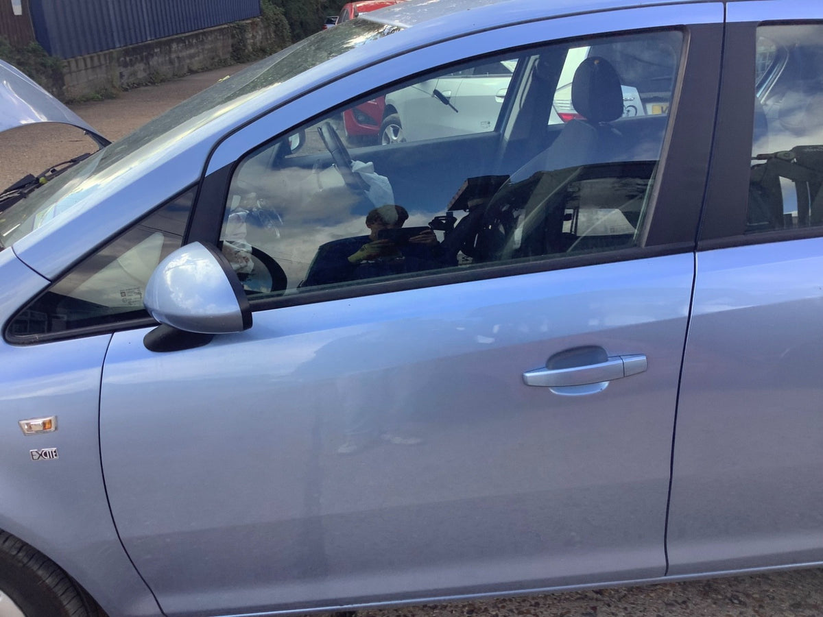 VAUXHALL CORSA D PASSENGER SIDE N/S FRONT DOOR CRINAN BLUE Z22R 5 DOOR 2006 20142