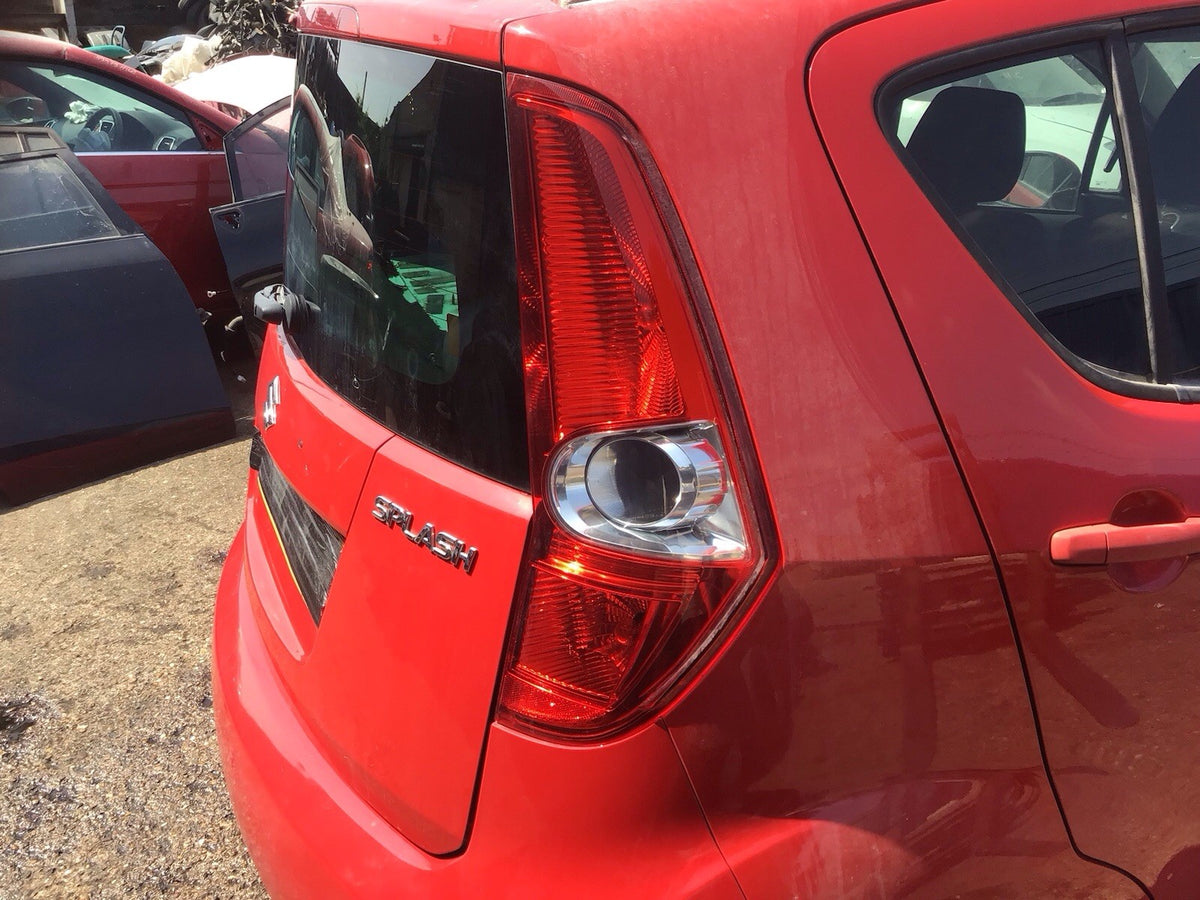 SUZUKI SPLASH DRIVER'S SIDE O/S REAR LIGHT 2009 20142