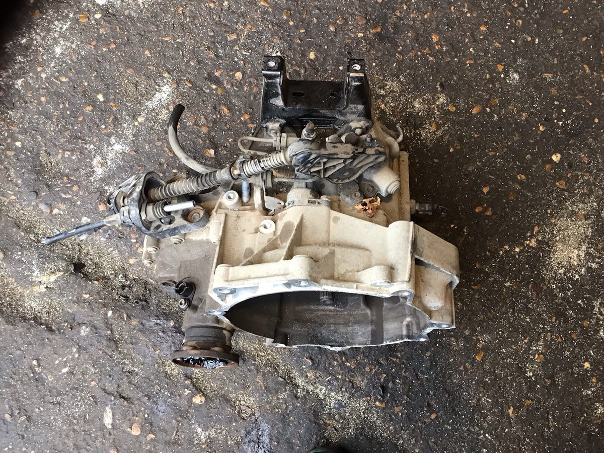 VOLKSWAGEN POLO 9N3 1.2 PETROL GEARBOX 5 SPEED CODE JHN 2005 20081