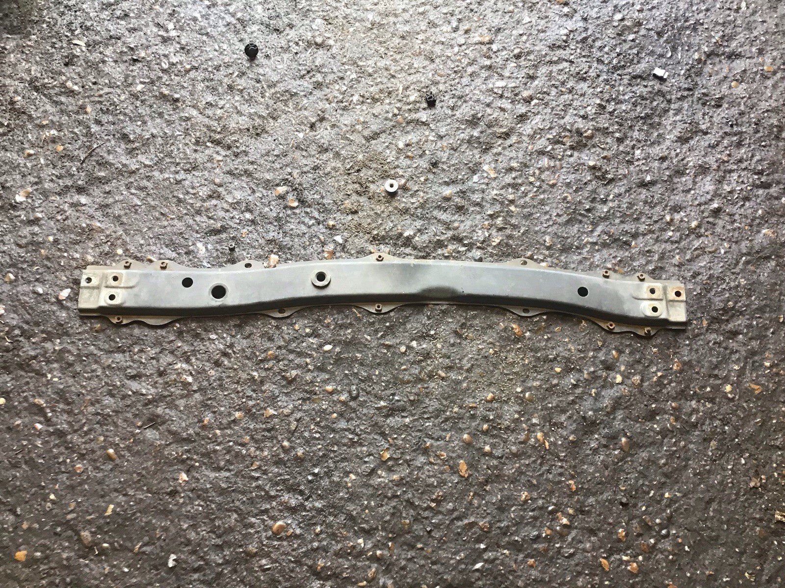 PEUGEOT 107  FRONT RADIATOR SUPPORT BAR 571610H010 2012 20140