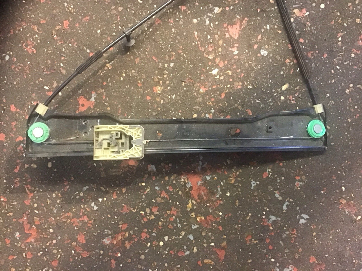 FORD FOCUS PASSENGERS SIDE WINDOW MOTOR REGULATOR BM51 A23201 BE  2014 20195