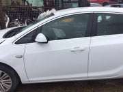 VAUXHALL ASTRA J PASSENGER'S SIDE N/S FRONT DOOR SUMMIT WHITE Z40R 2010 20141