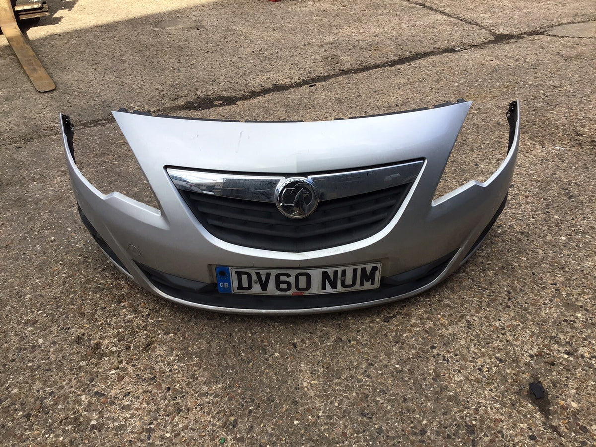 VAUXHALL MERIVA B FRONT BUMPER SILVER DAMAGED 2010 20170