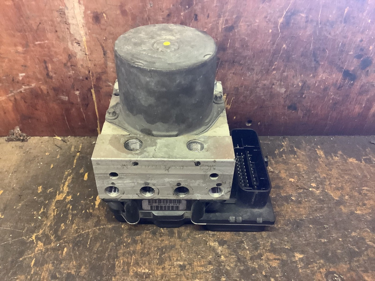 HYUNDAI I20 MK1  ABS PUMP MODULE PETROL 0265238004  2008 20126