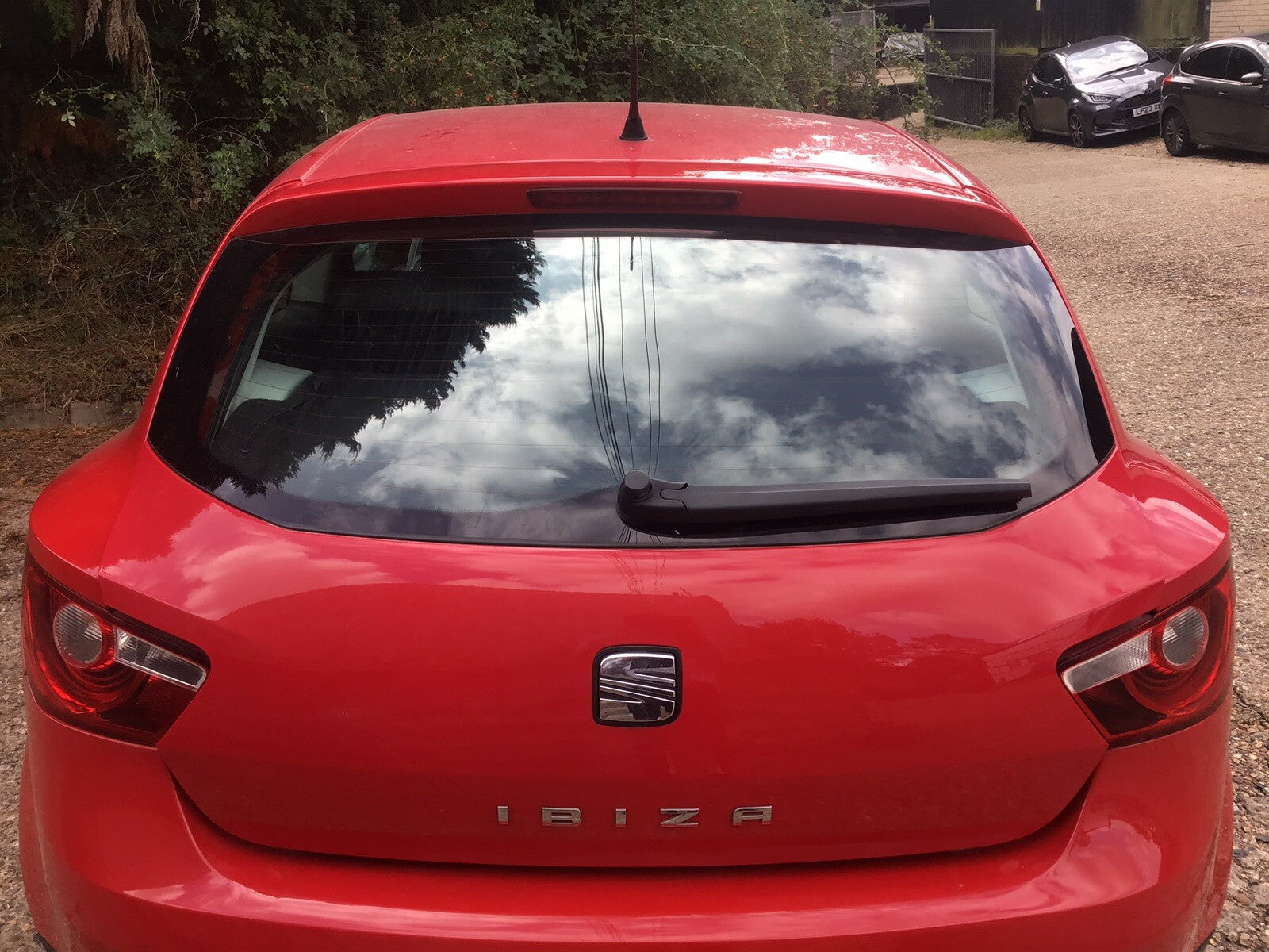 SEAT IBIZA 6J TAILGATE IN EMOCION RED CODE LS3H 3 DOOR 2008 20171