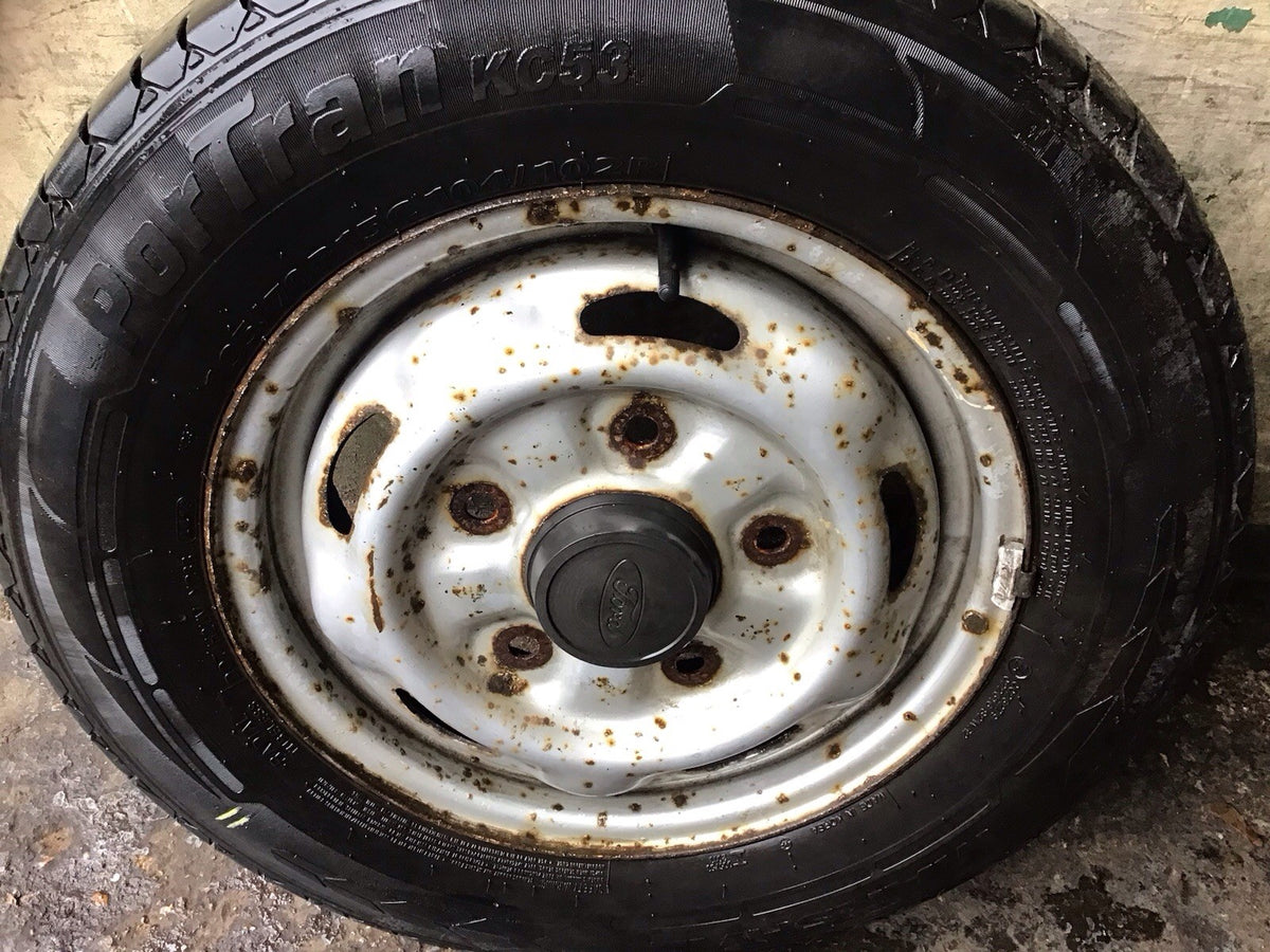 FORD TRANSIT MK7  15" STEEL WHEEL WITH TYRE 195/70/15 06 20133