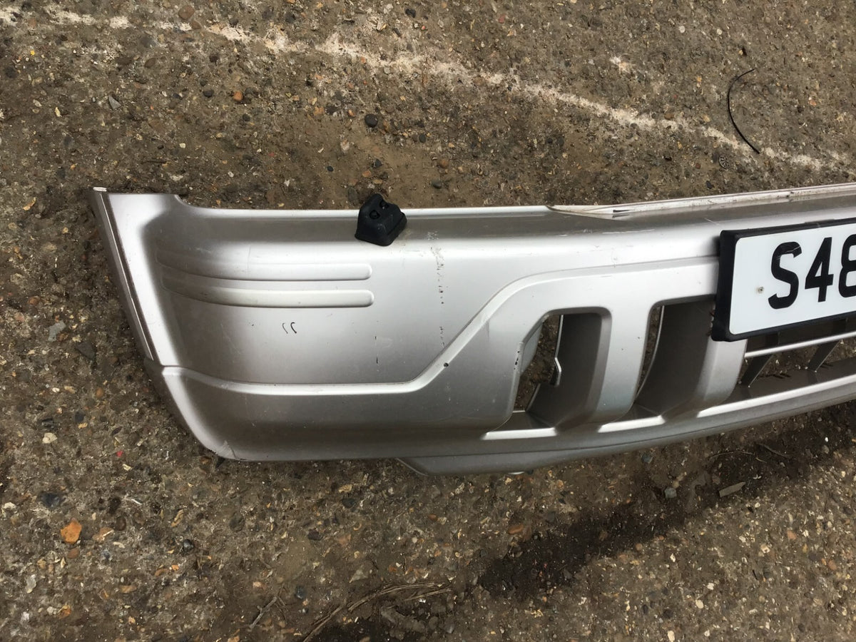 HONDA CR V MK1 FRONT BUMPER IN SILVER 1995 20014