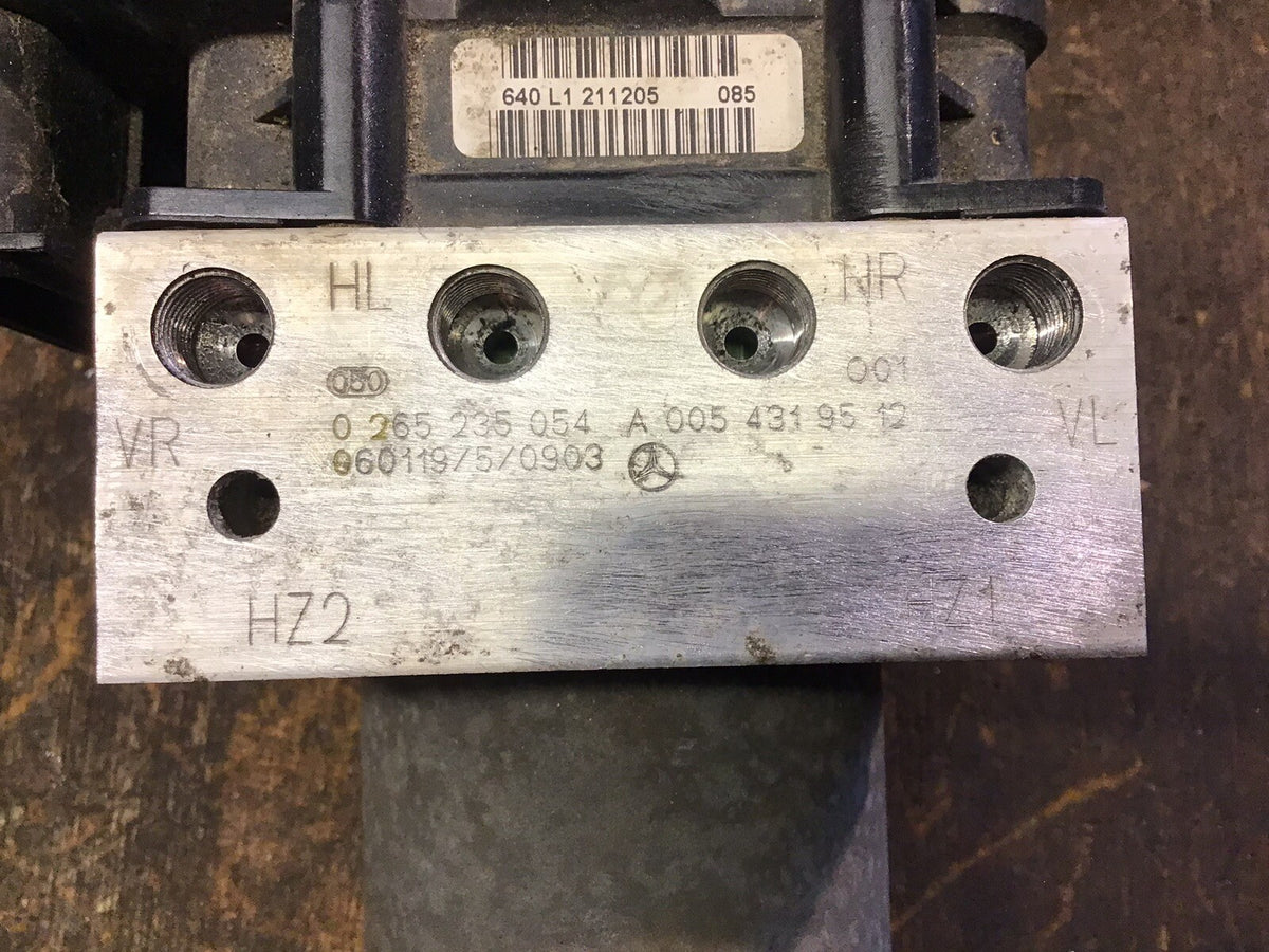 MERCEDES A CLASS W169 ABS PUMP MODULE A0054319512 0265235054 2005 20124