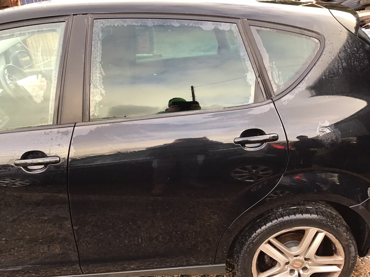 SEAT ALTEA PASSENGER SIDE N/S REAR DOOR PHANTOM BLACK METALLIC LZ9Y 2008 20144