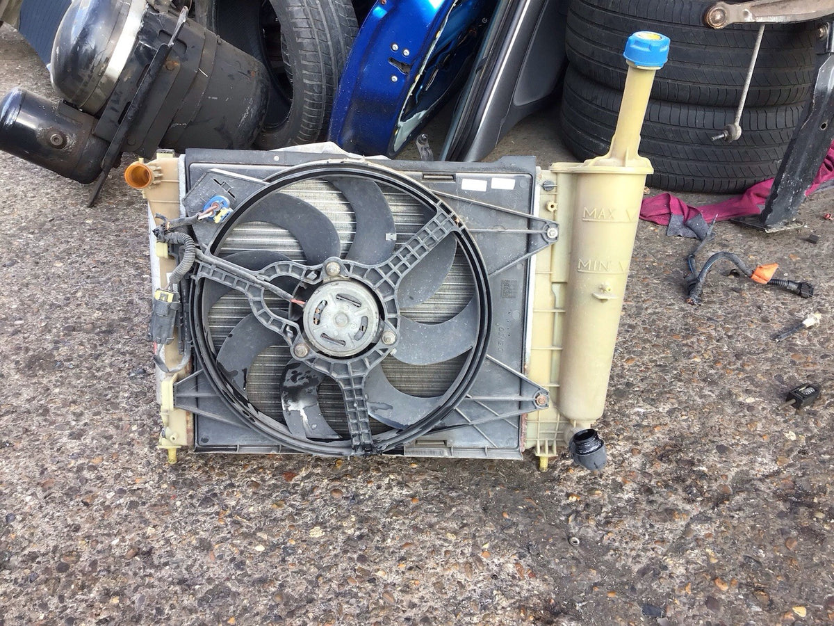 FIAT 500 FORD KA RADIATOR AIR CON RAD 1.2 PETROL 2009 20151
