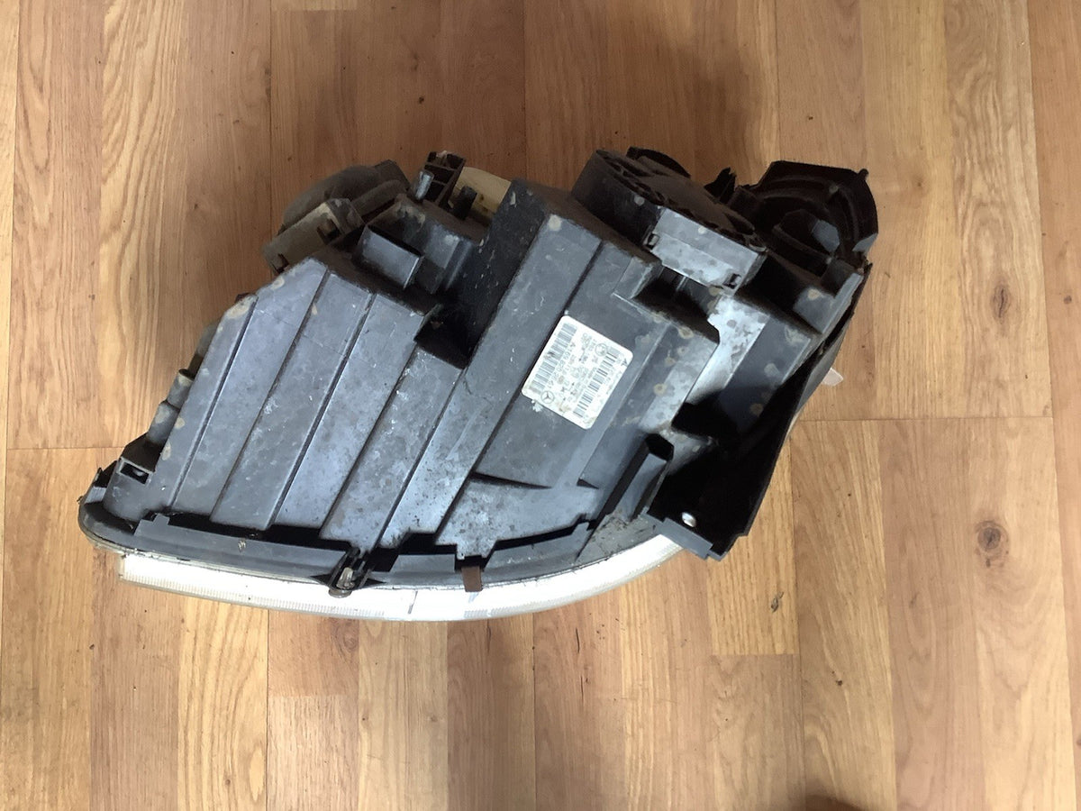 MERCEDES B CLASS W245 DRIVER'S SIDE O/S HEADLIGHT A1698202661 2005 20146