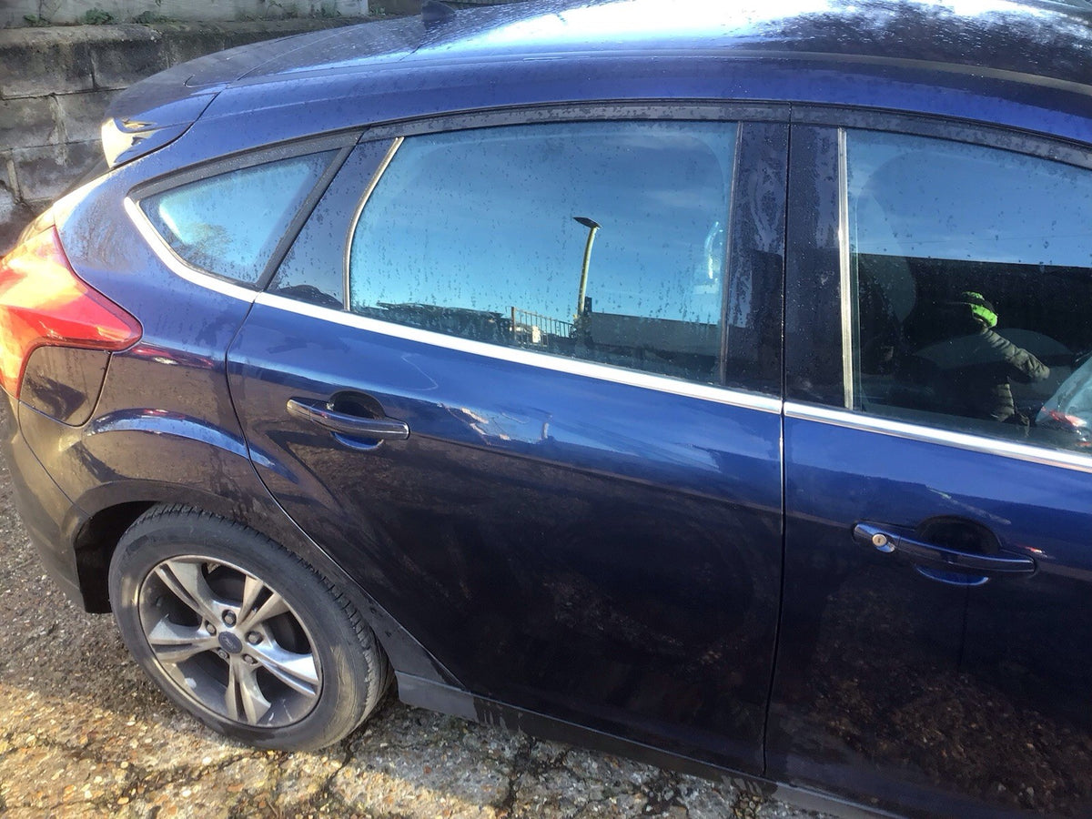 FORD FOCUS MK3 DRIVERS SIDE O/S REAR  DOOR INK BLUE METALLIC  2011 20185
