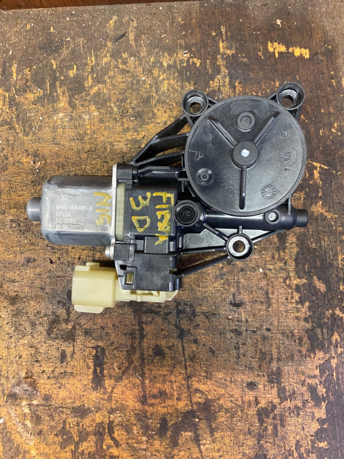 FORD FIESTA MK7 PASSENGER SIDE WINDOW MOTOR 3 DOOR MODEL 8A61 14A389 B 2013 20173